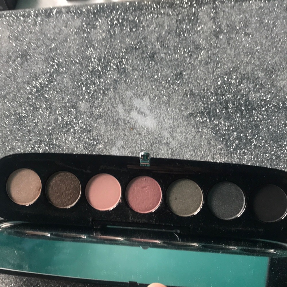 Barely used Marc Jacobs eyeshadow palette